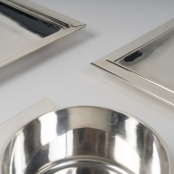 J. E. PUIFORCAT- Set de 2 plats et saucière - Modèle « Trouville », ART DECO Circa 1925