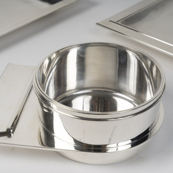 J. E. PUIFORCAT- Set of 2 dishes and sauce boat - “Trouville” model, ART DECO Circa 1925