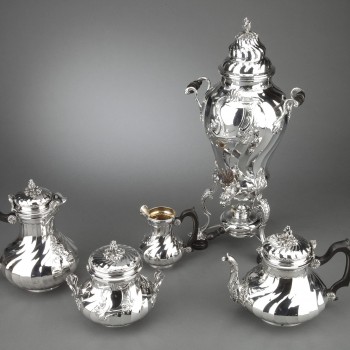 Orfèvre BOIN TABURET - Service Thé/Café 4 pièces en argent massif plus Samovar en métal argenté XIXè