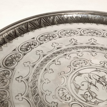 Silversmith CARTIER - Round tray in solid silver - XXth - by Cartier