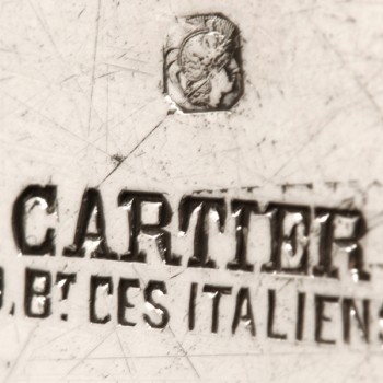 Orfèvre Cartier - Plateau rond en argent massif début XXe