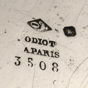 Goldsmith ODIOT - Cabaret in sterling silver and 4 19th century crystal bottles