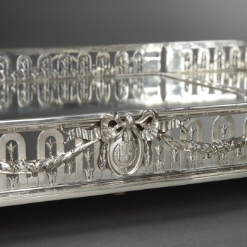 Goldsmith QUEILLE - Surtout of table and its planter in solid silver XIXth