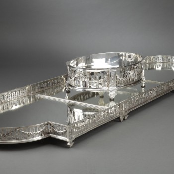 Goldsmith QUEILLE - Surtout of table and its planter in solid silver XIXth