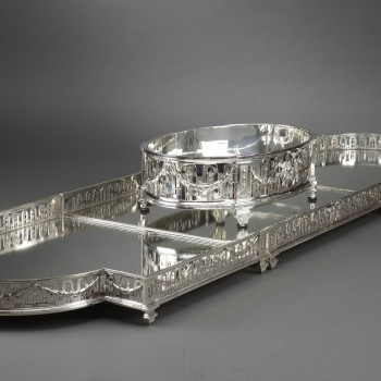 Goldsmith QUEILLE - Surtout of table and its planter in solid silver XIXth