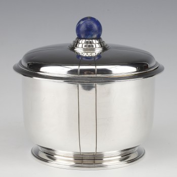 Jean Elisée PUIFORCAT - Covered pot in silver and Lapis Lazuli Art Deco