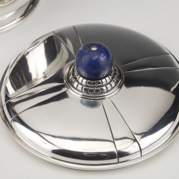 Jean Elisée PUIFORCAT - Covered pot in silver and Lapis Lazuli Art Deco