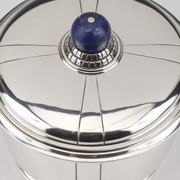 Jean Elisée PUIFORCAT - Covered pot in silver and Lapis Lazuli Art Deco