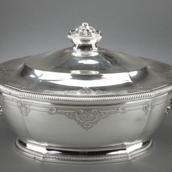 Silversmith H. LAPPARRA - Covered soup tureen in solid silver late 19th century