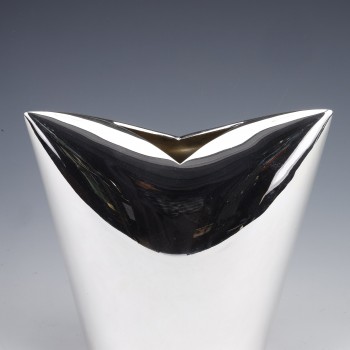 Gabriel de Vecchi - VASE EN ARGENT MASSIF DESIGN ITALIEN  XXè