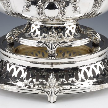 Solid silver centerpiece on its frame Germany late 19th century