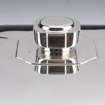 Silversmith CARDEILHAC - Covered vegetable dish in solid silver ART DECO  circa 1930