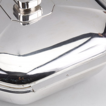 Silversmith CARDEILHAC - Covered vegetable dish in solid silver ART DECO  circa 1930