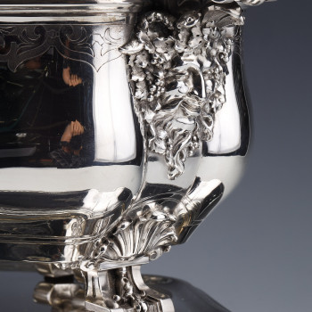 A. AUCOC - Important Table Centerpiece in Sterling Silver Late 19th Century