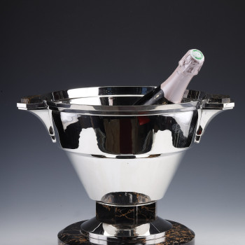 RAVINET D'ENFERT - Silver wine cooler on Portor marble circa 1930