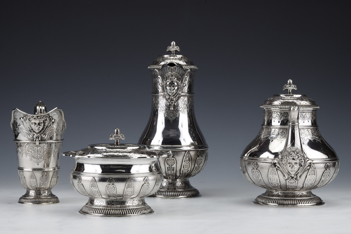 Cardeilhac - Tea and coffee service in sterling silver, 19th century Model LOUIS XIV MASCARONS