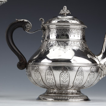 Cardeilhac - Tea and coffee service in sterling silver, 19th century Model LOUIS XIV MASCARONS