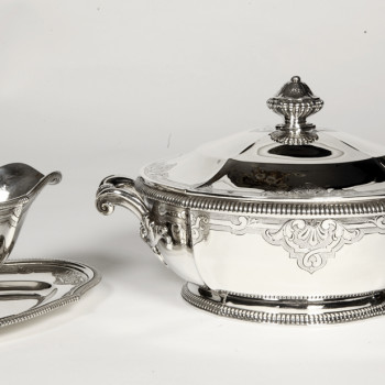 LAPPARRA - Vegetable dish and sauce boat in solid silver circa 19th century