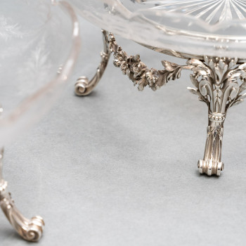 L. LAPAR - Pair of cups in engraved crystal and sterling silver 19th century