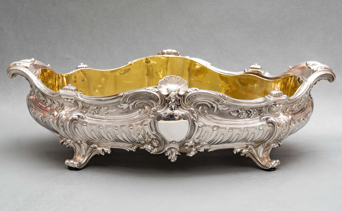 Goldsmith ODIOT - Large 19th century solid silver planter