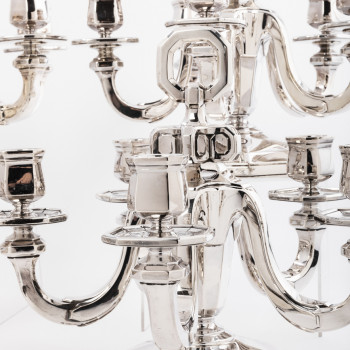 Goldsmith Gustave KELLER - Pair of candelabras in sterling silver, Art Deco period