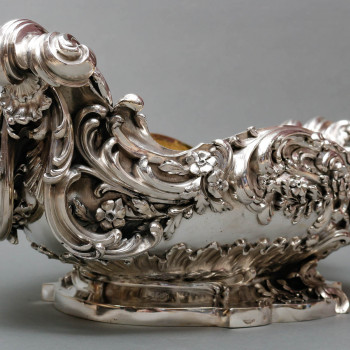 TIFFANY & Co – Important 19th century solid silver planter