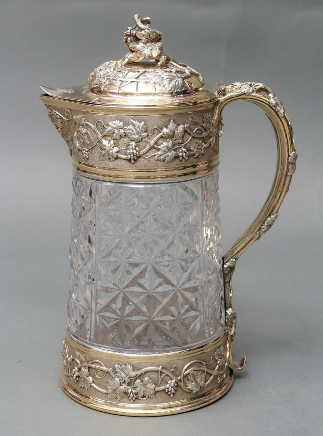 Orfèvre ODIOT - Cut crystal pitcher with vermeil setting 19th century