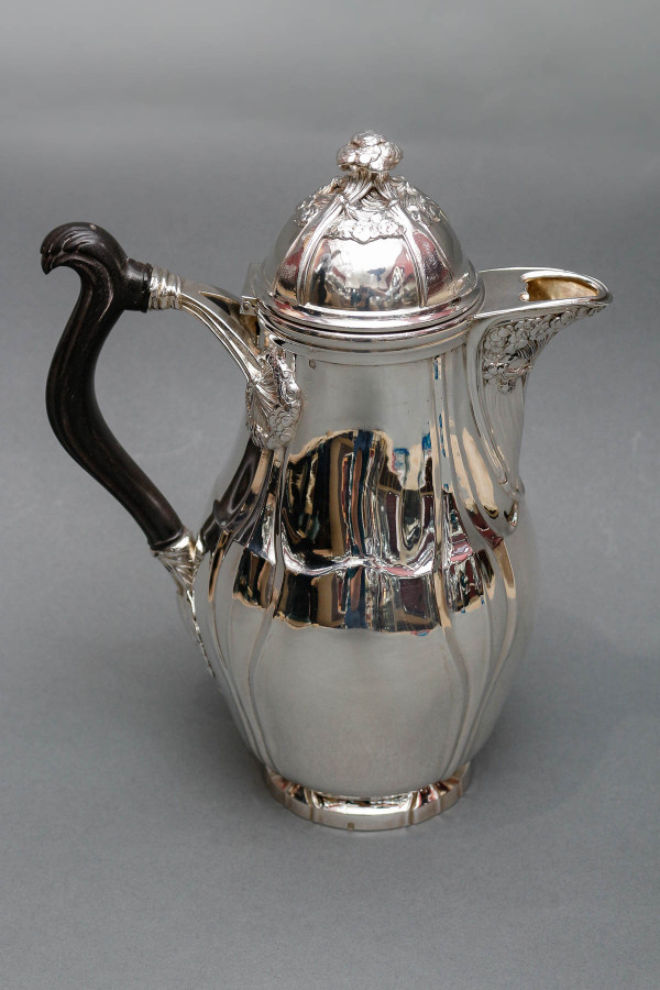 LELIÈVRE (Eugène-Alfred) – Verseuse en argent Massif TIFFANY circa 1880  ART NOUVEAU