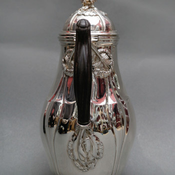 LELIÈVRE (Eugène-Alfred) – Verseuse en argent Massif TIFFANY circa 1880  ART NOUVEAU