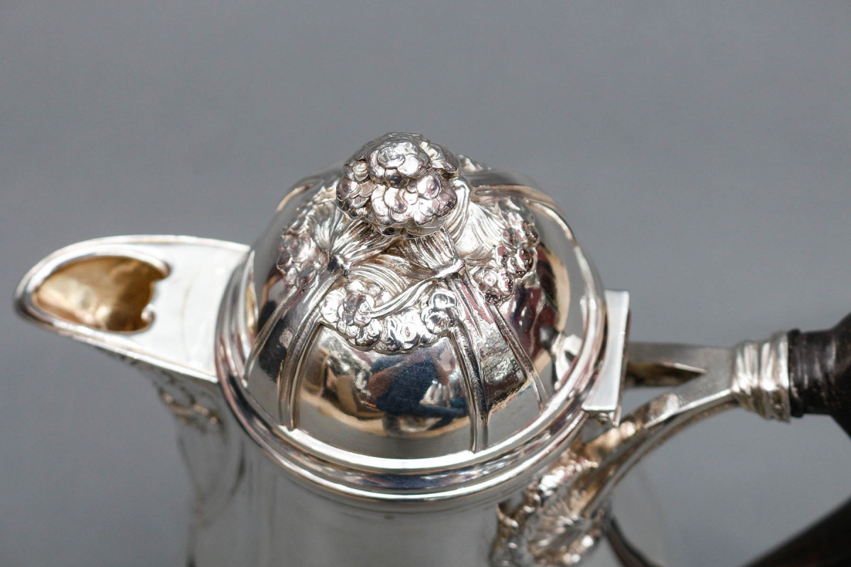 LELIÈVRE (Eugène-Alfred) – Verseuse en argent Massif TIFFANY circa 1880  ART NOUVEAU