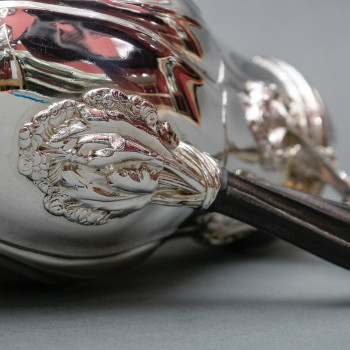 LELIÈVRE (Eugène-Alfred) – Verseuse en argent Massif TIFFANY circa 1880  ART NOUVEAU
