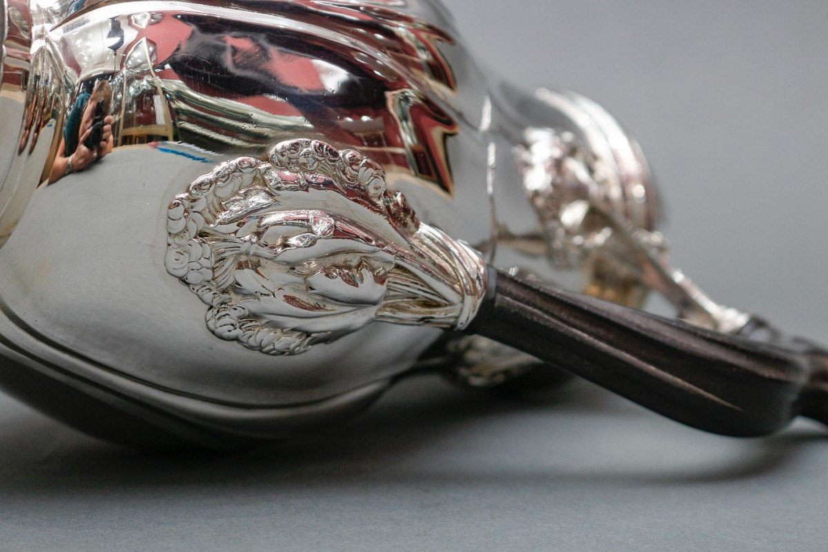 LELIÈVRE (Eugène-Alfred) – Verseuse en argent Massif TIFFANY circa 1880  ART NOUVEAU