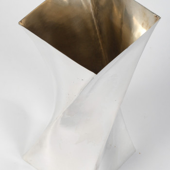 B. ZANOVELLO – – Solid silver vase “Montecarlo” Italy 20th century
