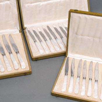 Cutlery service of 36 knives in original box ART DECO