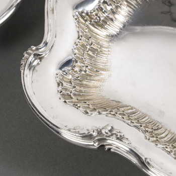 BOIN TABURET - Suite of six solid silver shell dishes from the 19th century