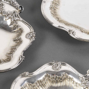 BOIN TABURET - Suite of six solid silver shell dishes from the 19th century