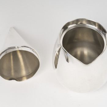 CHRISTOFLE – 21st century modernist solid silver box