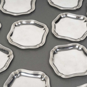 Silversmith Bloch Eschwege - 12 solid silver platters - Louis XV style