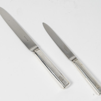 PUIFORCAT – Set of 16 silver ART DECO table knives and 10 dessert knives