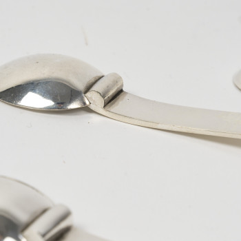 2 cuillers à moka en argent massif d’époque Art Déco