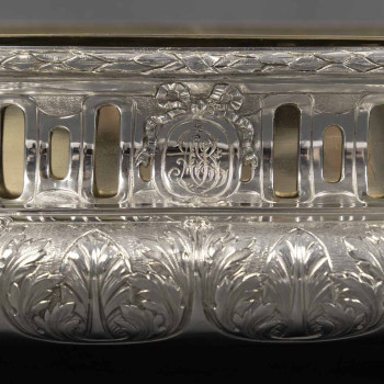 Silversmith of Merit - Rectangular solid silver planter with side handles, 19th  NAPOLEON III