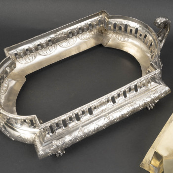 Silversmith of Merit - Rectangular solid silver planter with side handles, 19th  NAPOLEON III