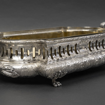 Silversmith of Merit - Rectangular solid silver planter with side handles, 19th  NAPOLEON III