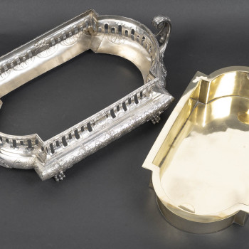 Silversmith of Merit - Rectangular solid silver planter with side handles, 19th  NAPOLEON III