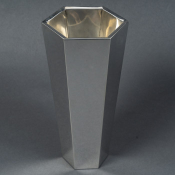 TIFFANY & Co - Modernist Vase with Cut Corners XX