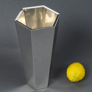 TIFFANY & Co - Modernist Vase with Cut Corners XX