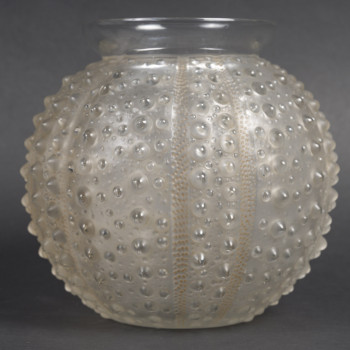 LALIQUE – Vase « Oursins » 1935