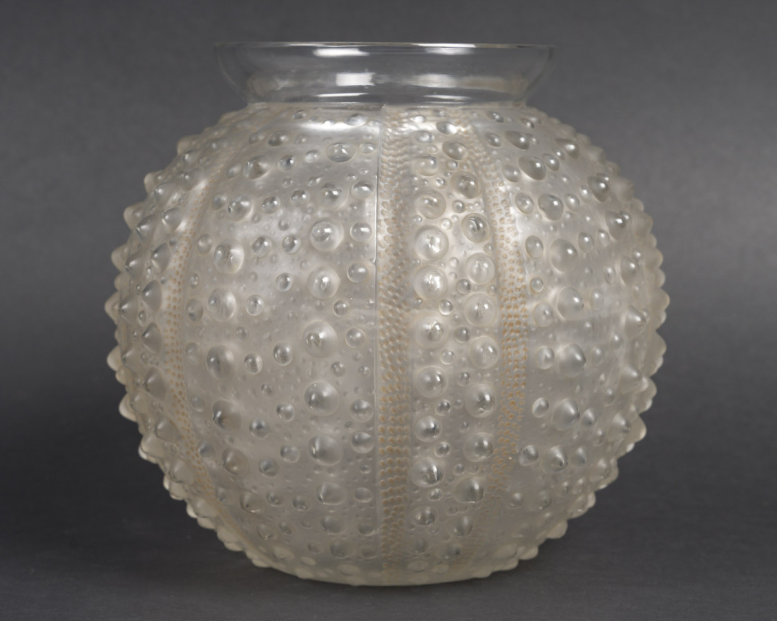 LALIQUE – Vase « Oursins » 1935
