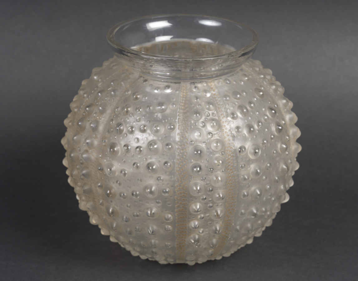 LALIQUE – Vase « Oursins » 1935