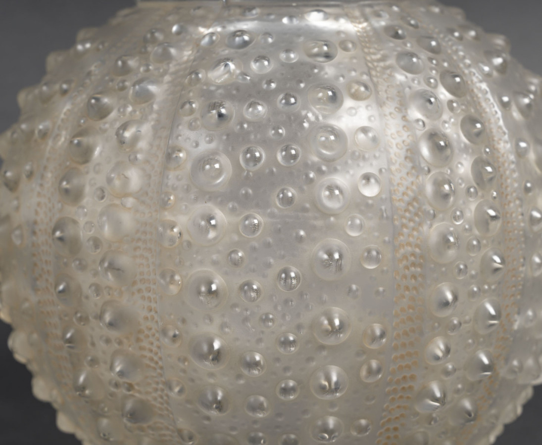 LALIQUE – Vase « Oursins » 1935